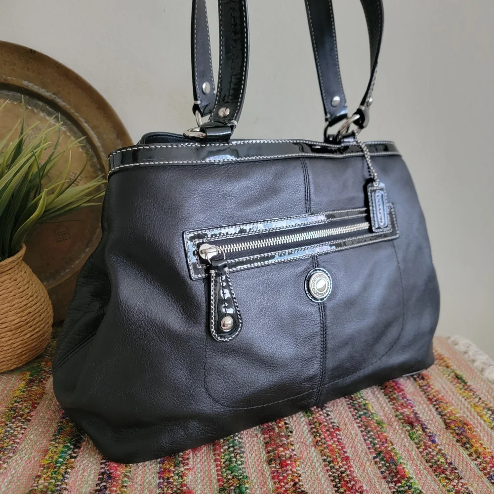 Coach Black Leather Shoulder Bag